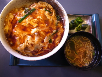 ろんぱのあんかけカツ丼/あんかけ親子丼