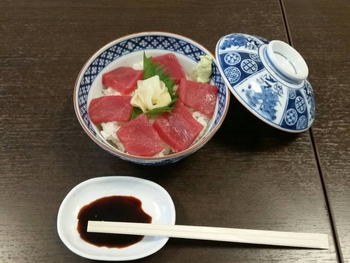本まぐろミニ鉄火丼