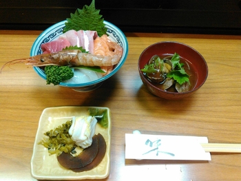 海鮮丼
